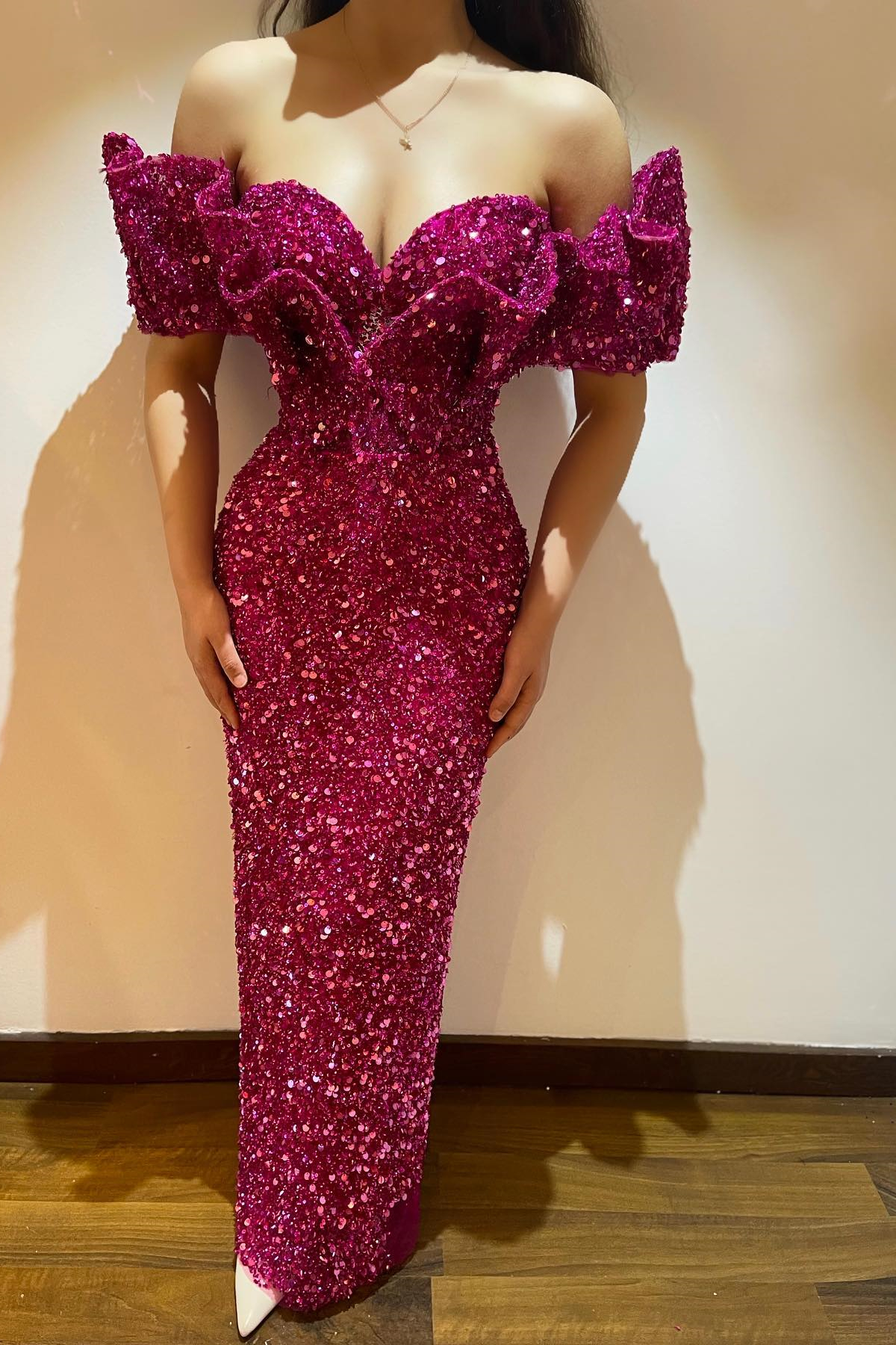 New Arrival Fuchsia Off-The-Shoulder Sweetheart Mermaid Prom Dress With Sequins - lulusllly