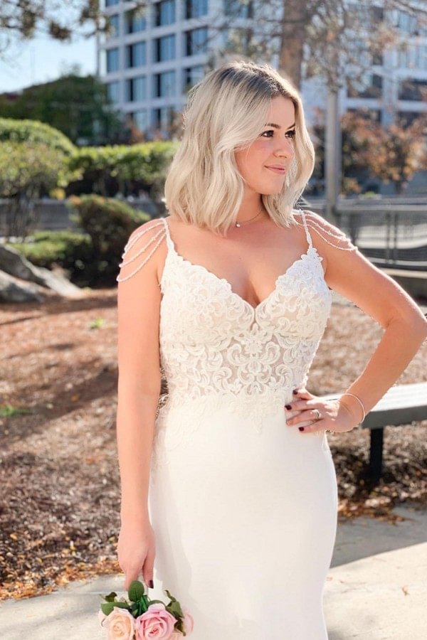 Gorgeous V-neck Backless Spaghetti Straps Mermaid Wedding Dress With Appliques Lace | Ballbellas Ballbellas