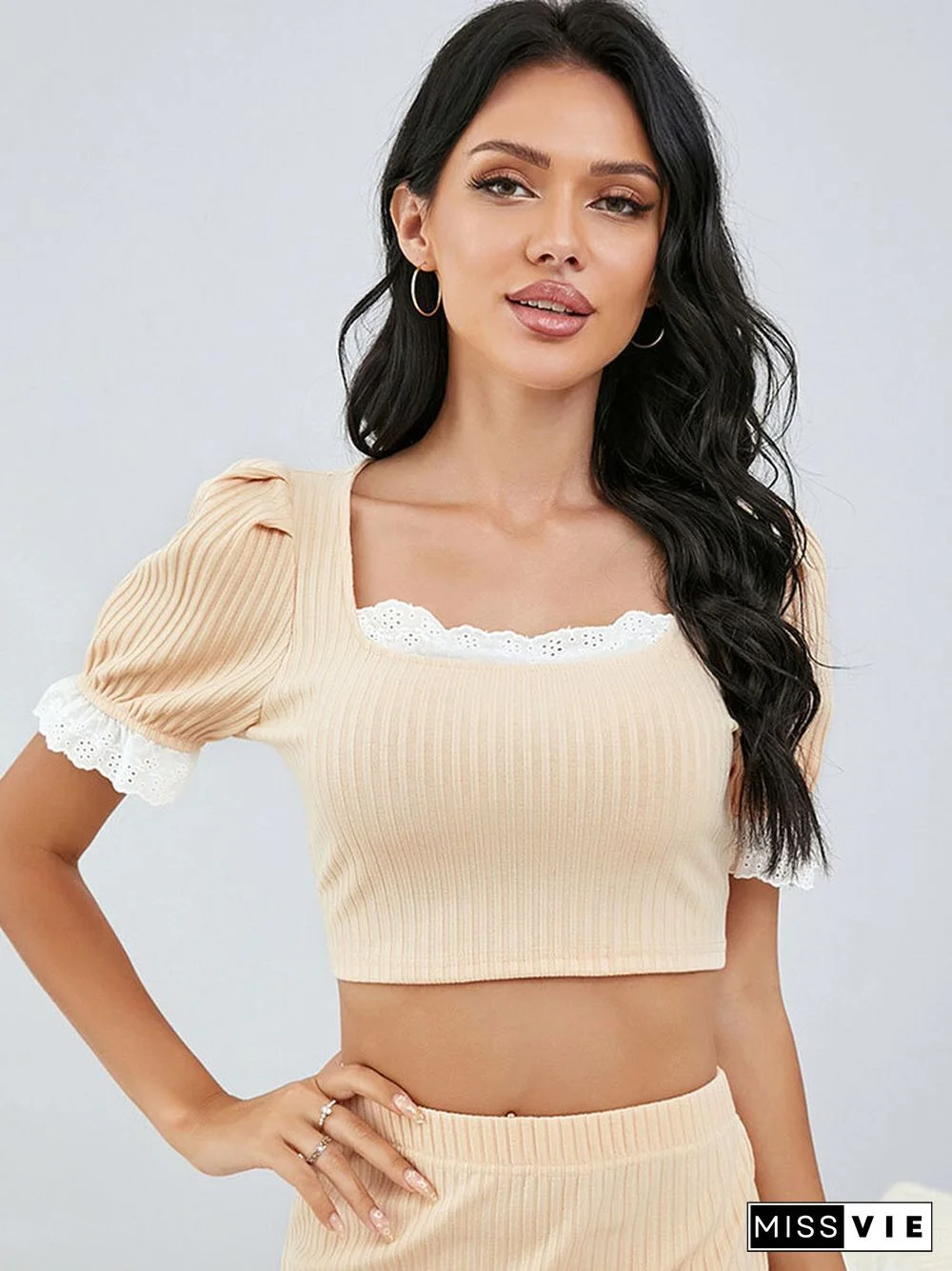 Contrast Color Stitch Square Collar Short Sleeve Crop Top