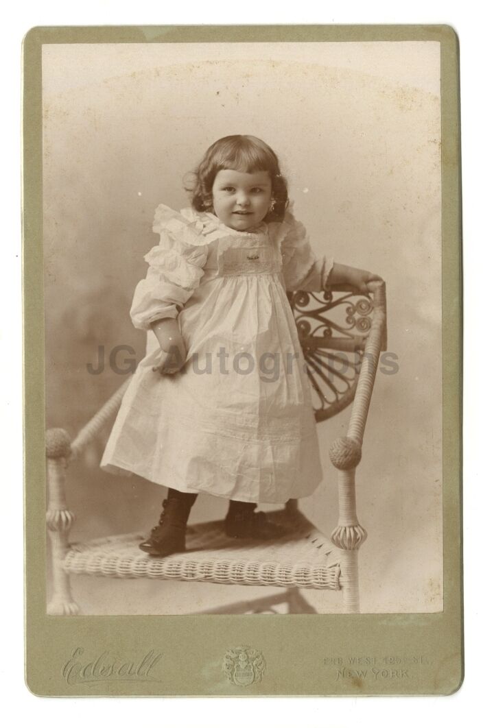 19th Century Child Portrait - Original Cabinet Card Photo Poster painting - New York, NY