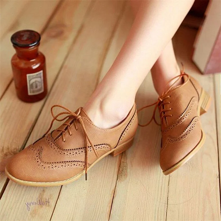 Derbies marrons avec lacets et pointe ronde Flusfy