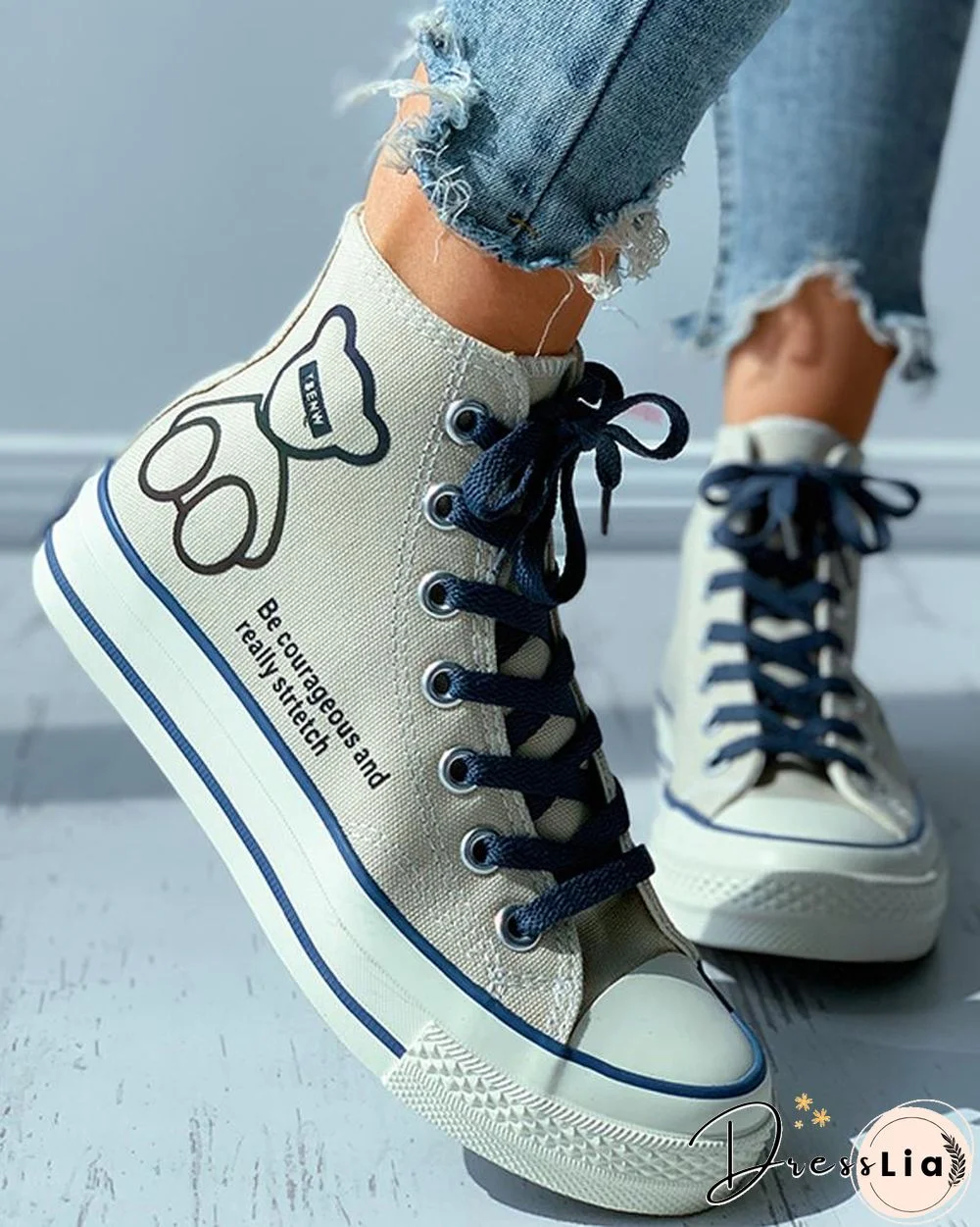 Bear Letter Print Reflective Eyelet Lace-up Canvas Shoes