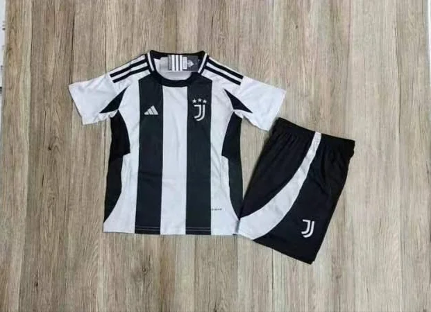 2024-25 Juventus Home Shirt - Kids
