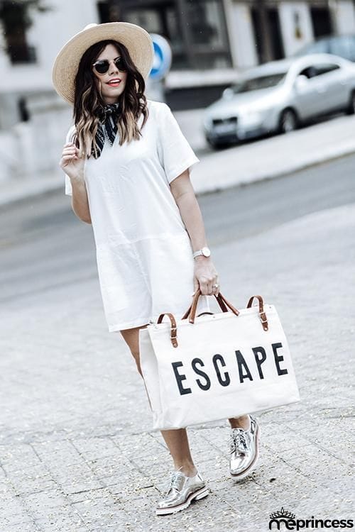 Letter Leather Buckle Travel Bag