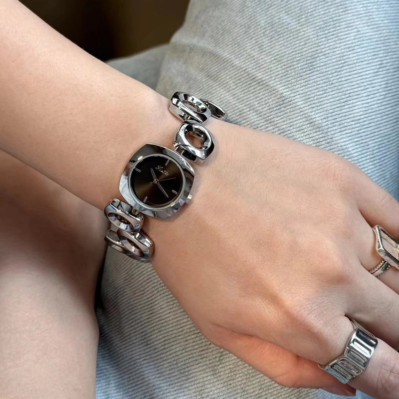 Vintage Style Classic Style Geometric Jewelry Buckle Quartz Watch Women’s Watches