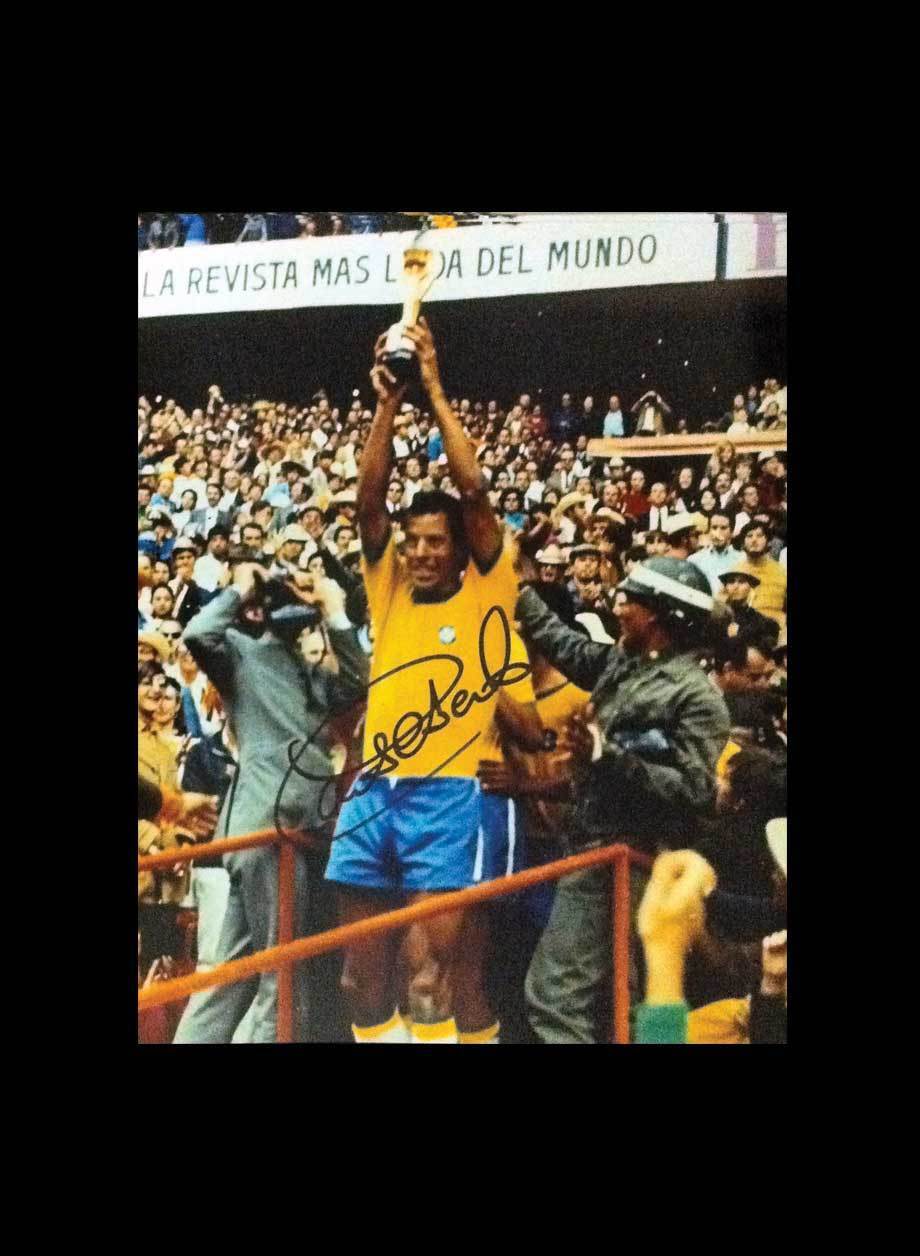 CARLOS ALBERTO TORRES SIGNED BRAZIL 1970 WORLD CUP FOOTBALL Photo Poster painting PROOF + COA