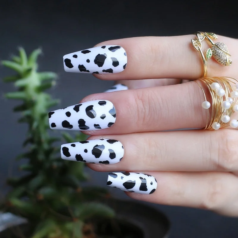Cow print fake nails Medium Coffin false nail Acrylic UV design gel popular Black spots white Art Design Ballet