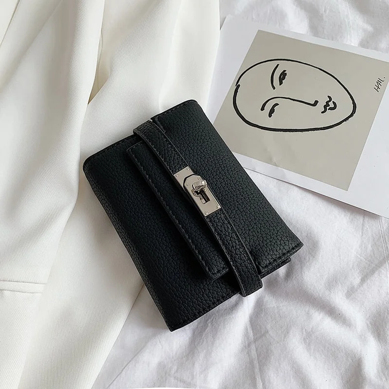 էѧӧܧ 2021 New Lady Wallets Name Metal Lock PU Leather Short Card Holder Chain Girl Purse High Quality Brand Women wallet