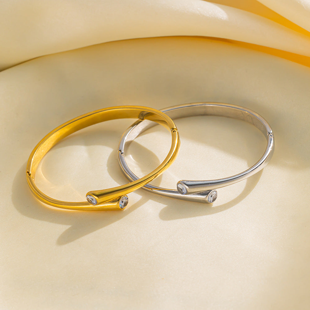 Titanium Steel Minimalist Bracelet Hot Selling Vacuum Furnace Electroplated Smooth Stainless Steel Bracelet