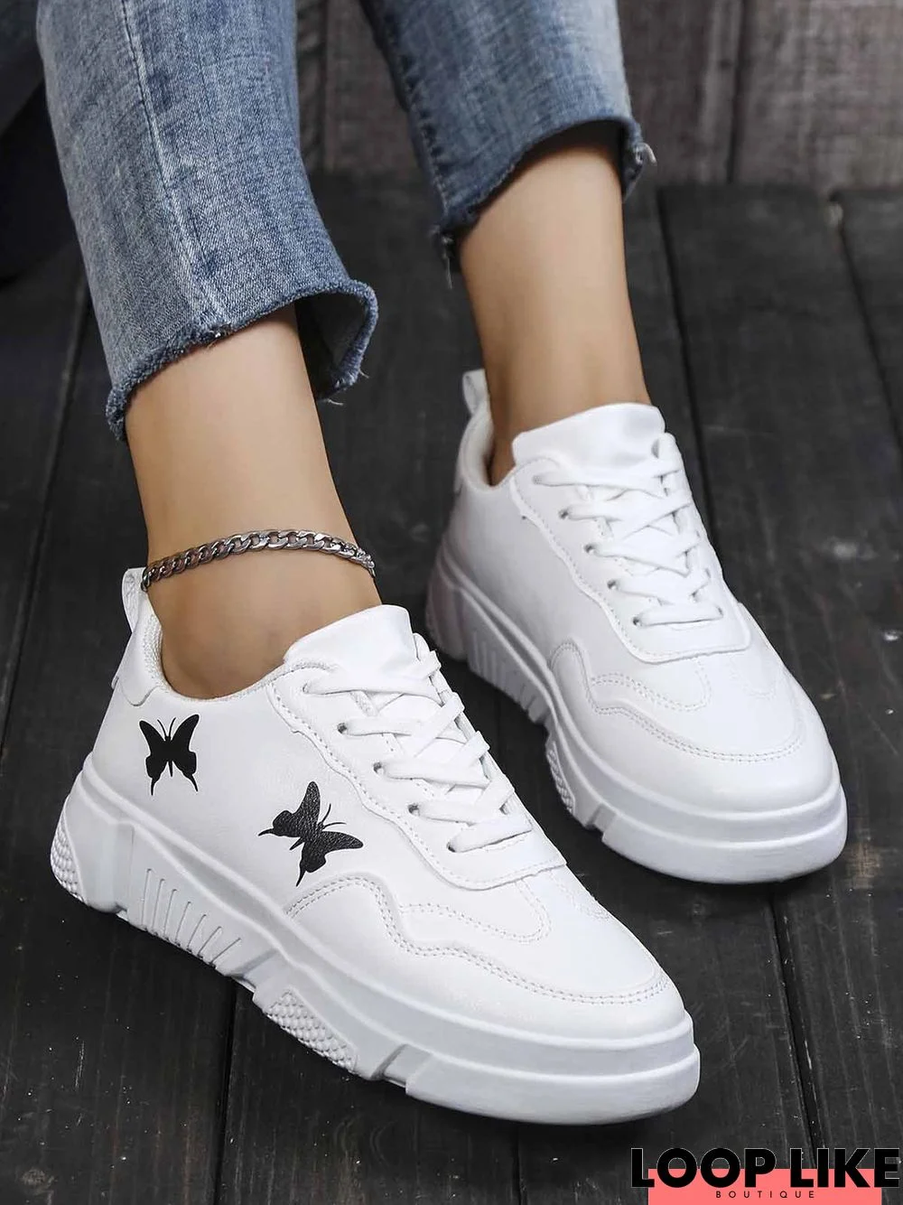 Butterfly Print Casual Lace-Up Skate Shoes