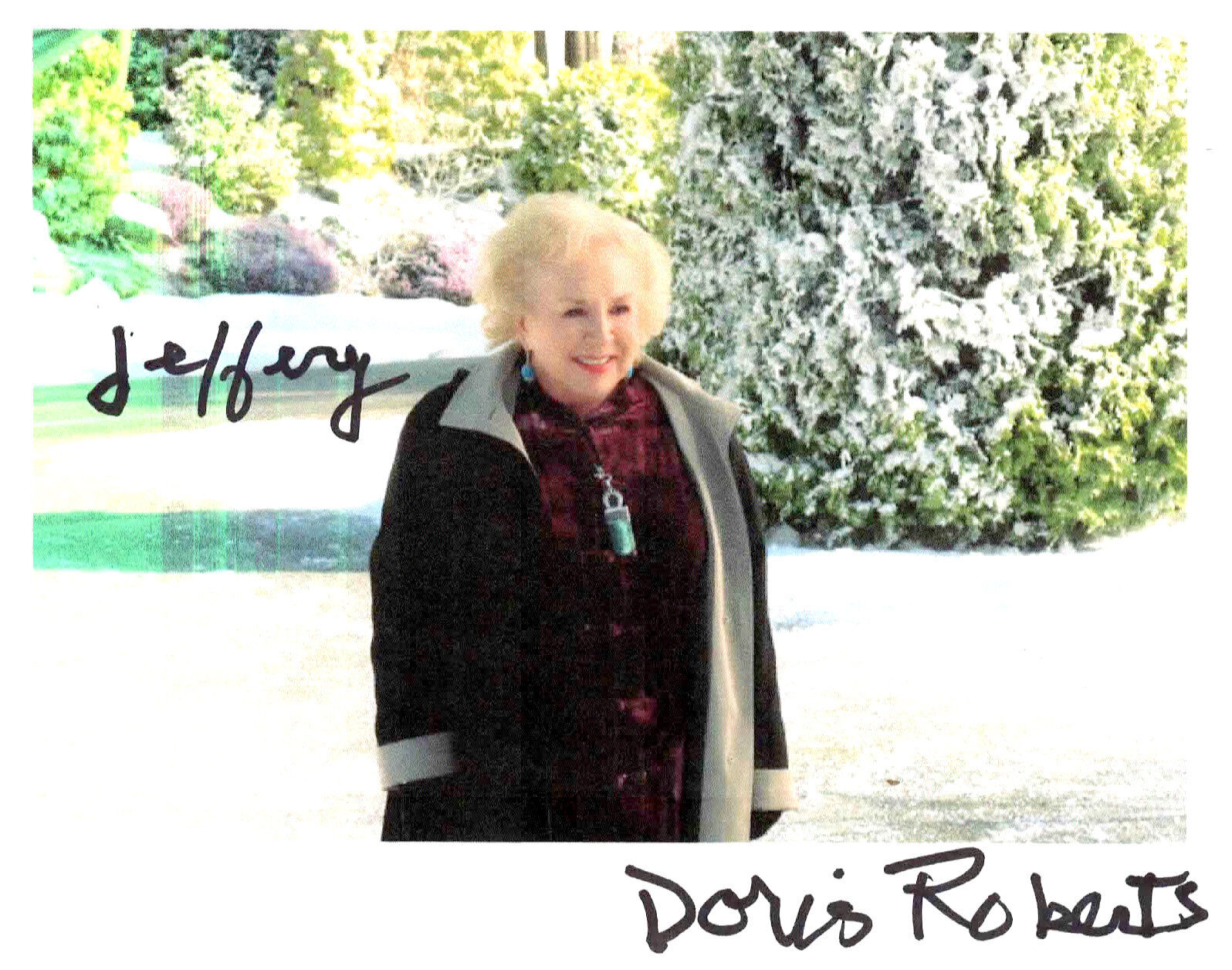 Doris Roberts Original Autographed 4 x 6 in. Paper