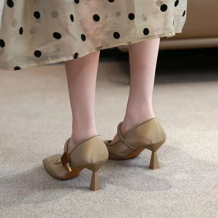 Uveng Uveng Mary Jane Shoes Spring 2024 New Niche Skirt With Square Head Shallow Thin Heel Temperament High Heel Shoes