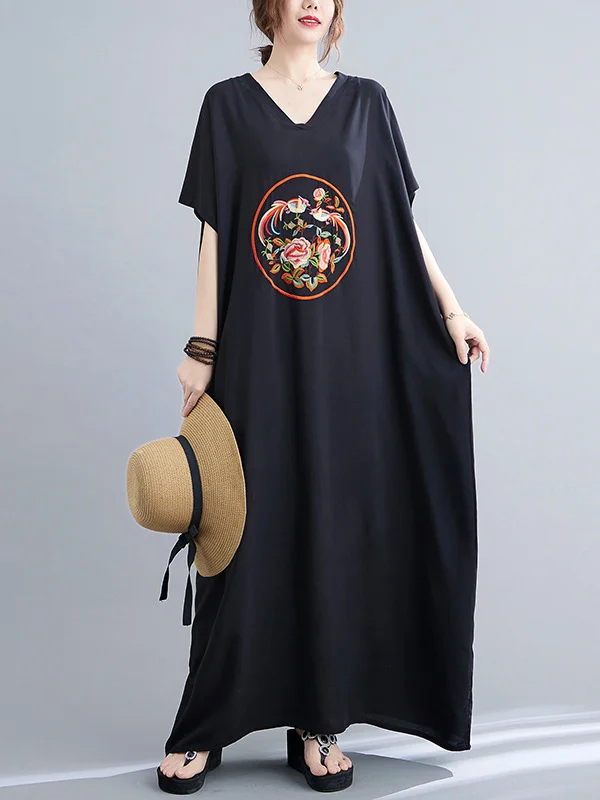 Loose National Embroidered V-Neck Maxi Dress