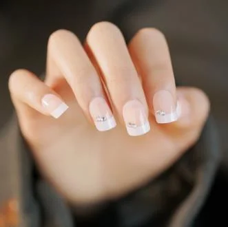 24pcs/Set Simple French False Nails Short Design Fashion Finished Full Cover Artificial Nail Art Tips Nail Decorations Tools-Nail Inspo