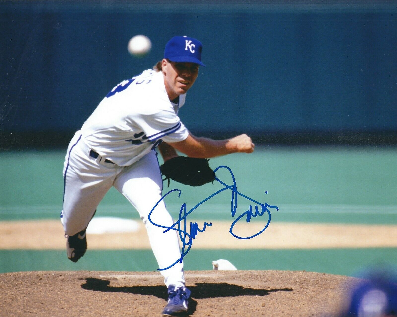 Signed 8x10 STORM DAVIS Kansas City Royals Autographed Photo Poster painting - COA