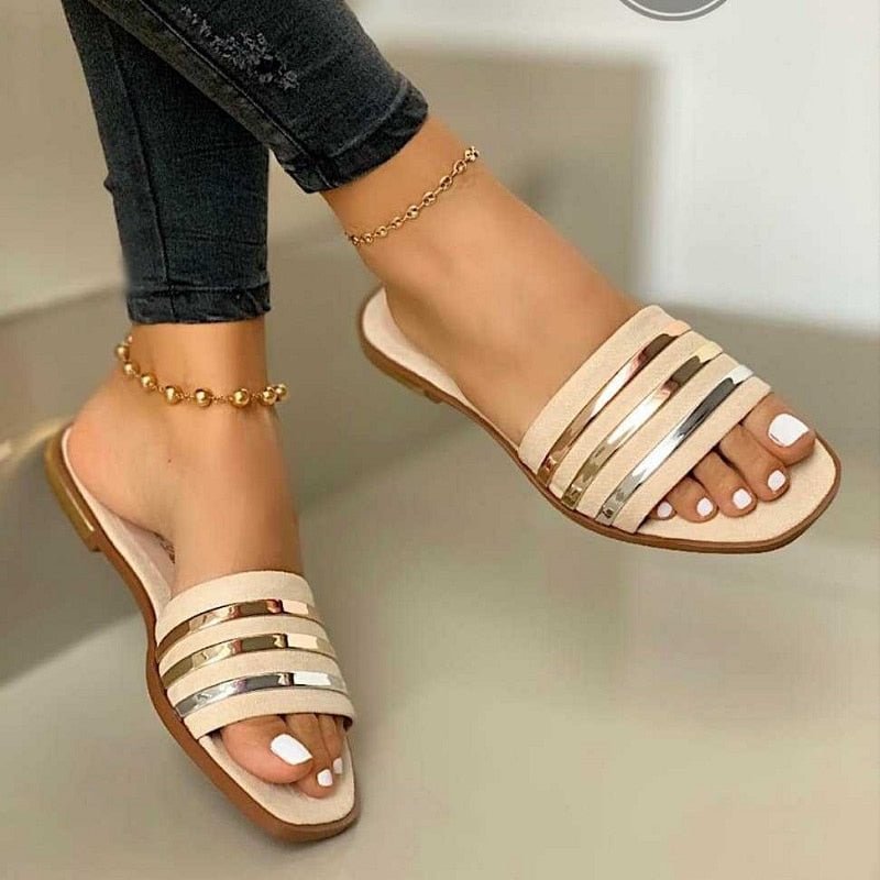 Women Slippers Beach Summer Shoes Women Slip on Bling Gold Flat Slides 2021 New Outdoor Shoes Female Casual Sandals Plus Size