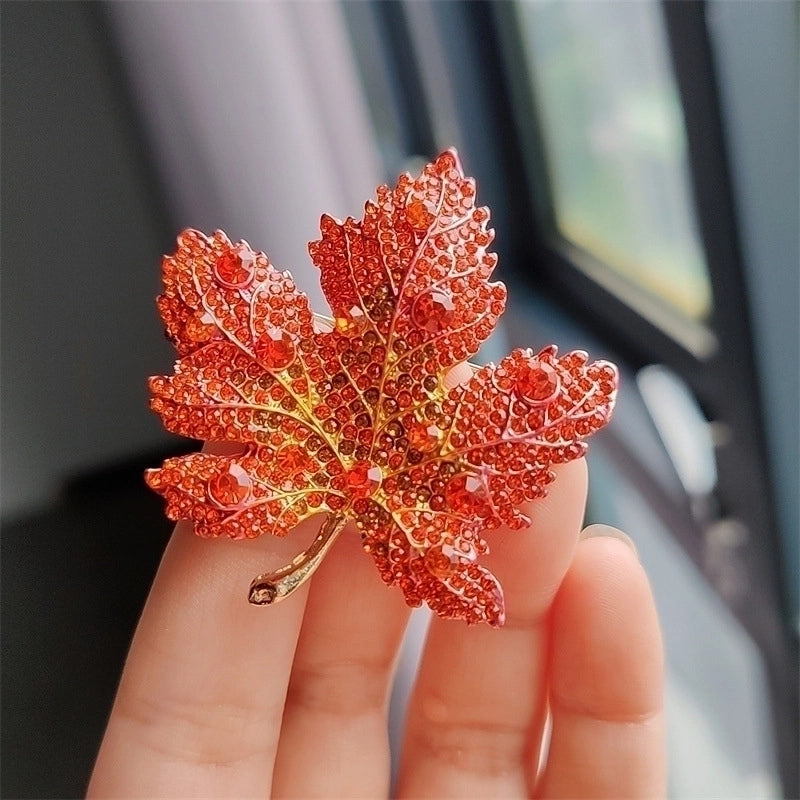 Vintage Style Pin Maple Leaf Alloy Plating Inlay Rhinestones Women’s Brooches