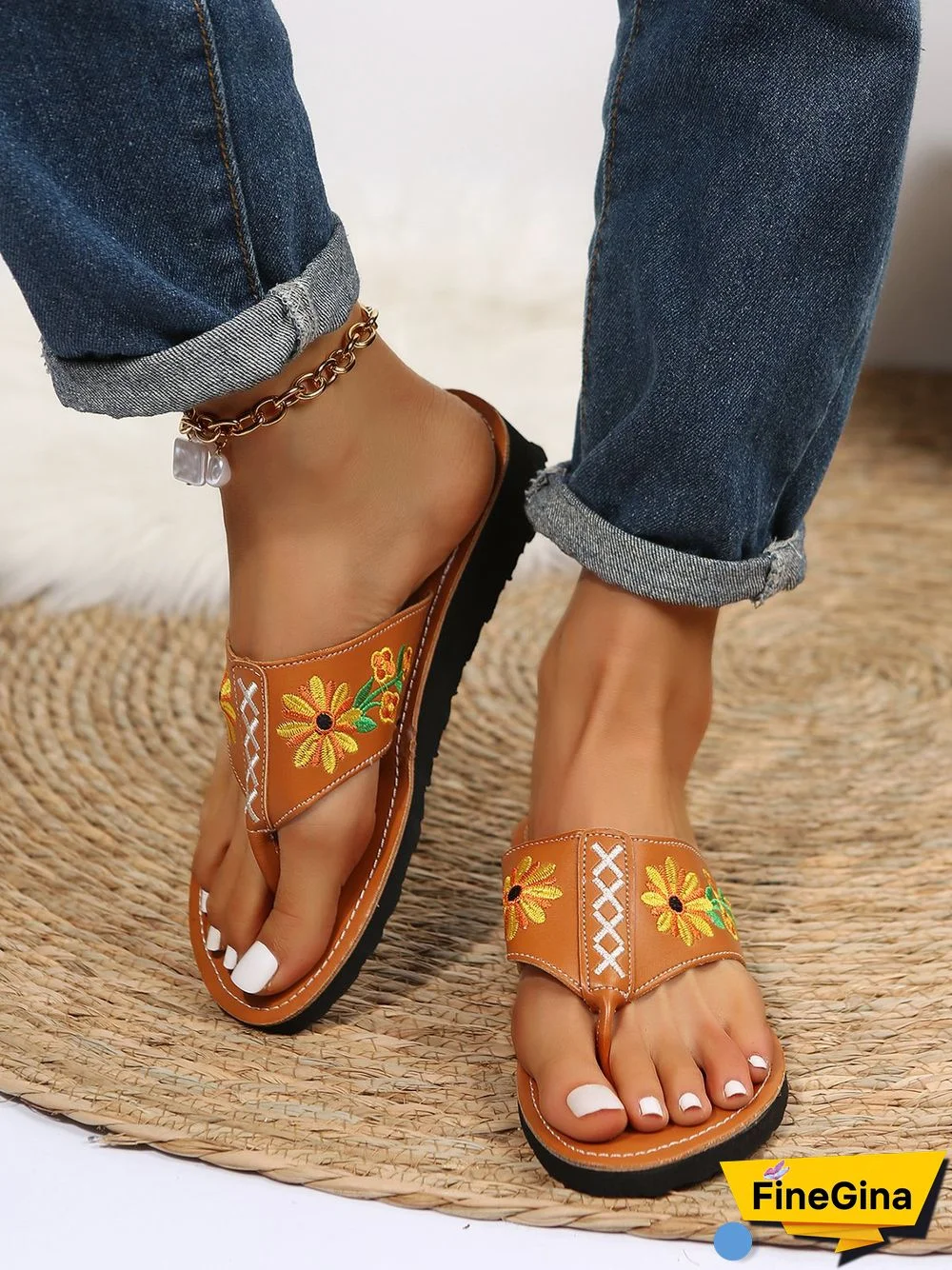 Daisy Embroidered Boho Casual Flip-Flops