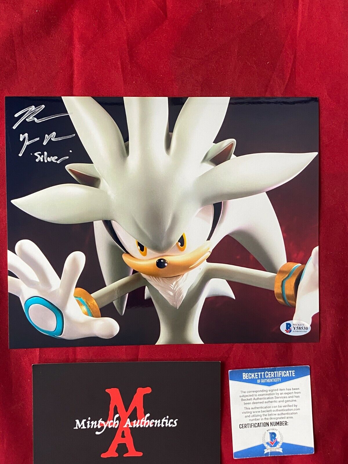 BRYCE PAPENBROOK SIGNED 8x10 Photo Poster painting! SONIC THE HEDGEHOG! SILVER! BECKETT COA!