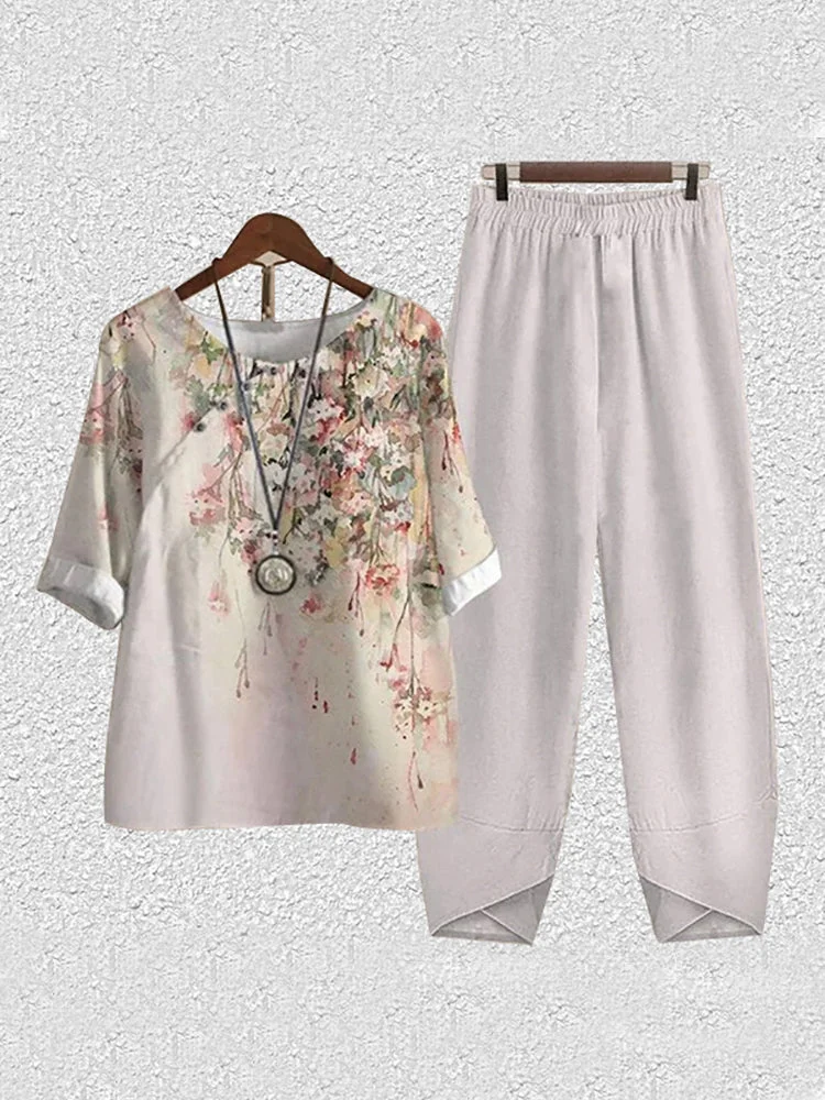 Women's Graphic Printed Half Sleeve Scoop Neck Two-Pieced Sets