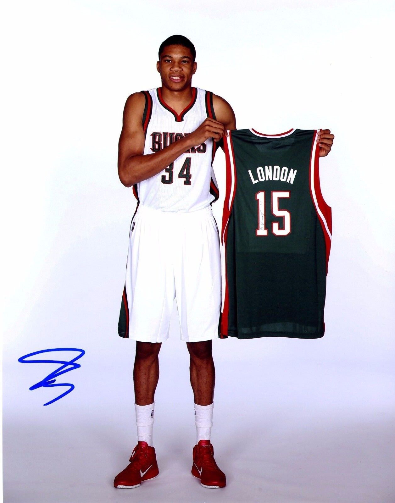 2013 Giannis Antetokounmpo Signed 11x14 Photo Poster painting Will Pass PSA COA Autograph Auto