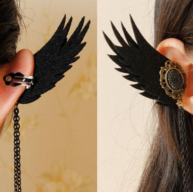 Black/Red Gothic Tassels Wing Ear Clips SP1710788