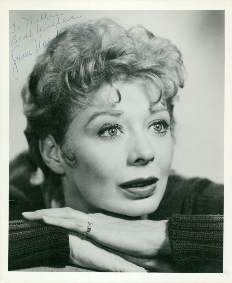 Gwen Verdon (Vintage, Inscribed) signed Photo Poster painting COA