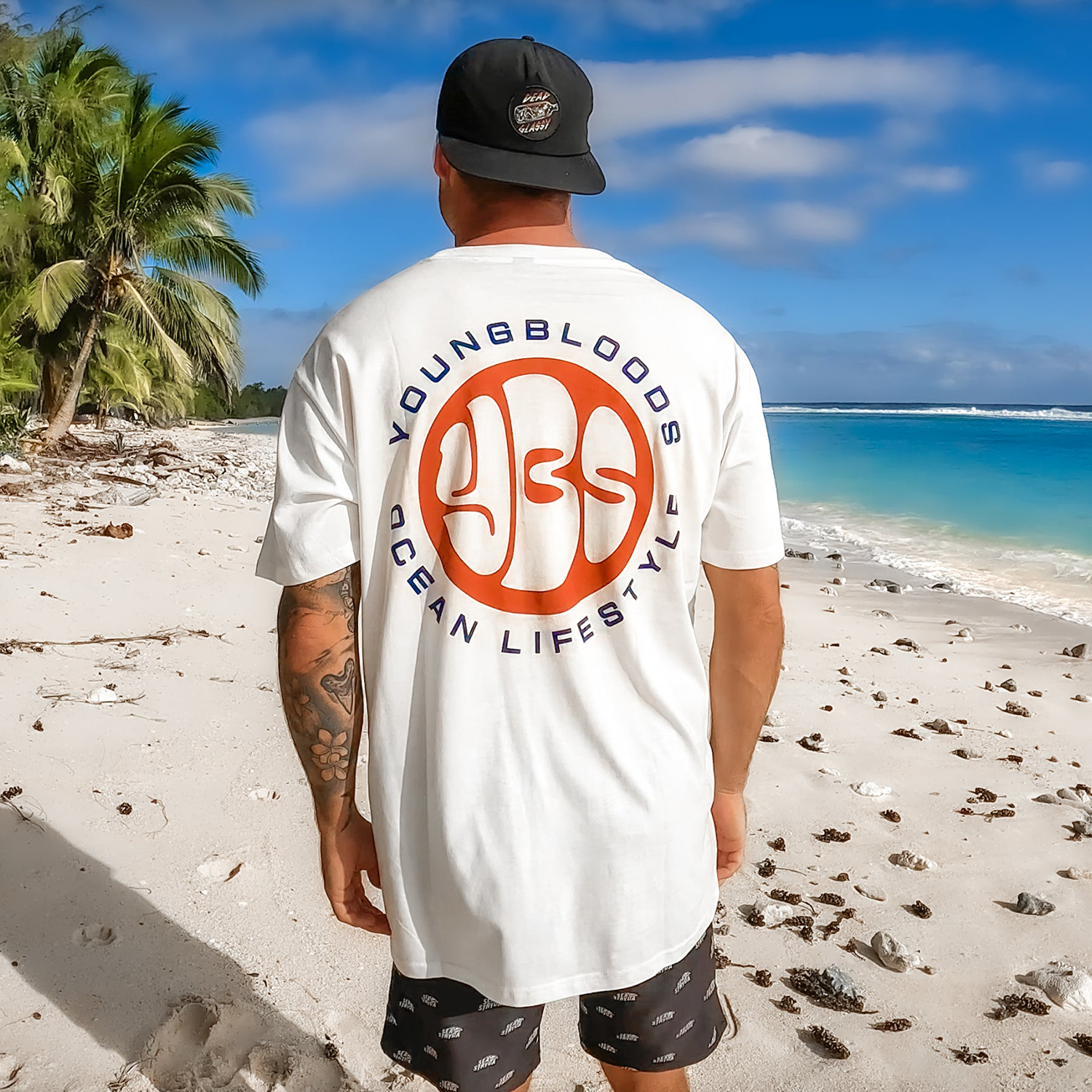 Vintage Vacation Lettering Design T-Shirt