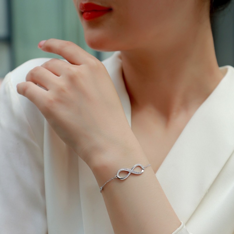 S925 Silver Moissanite Infinity Bracelet