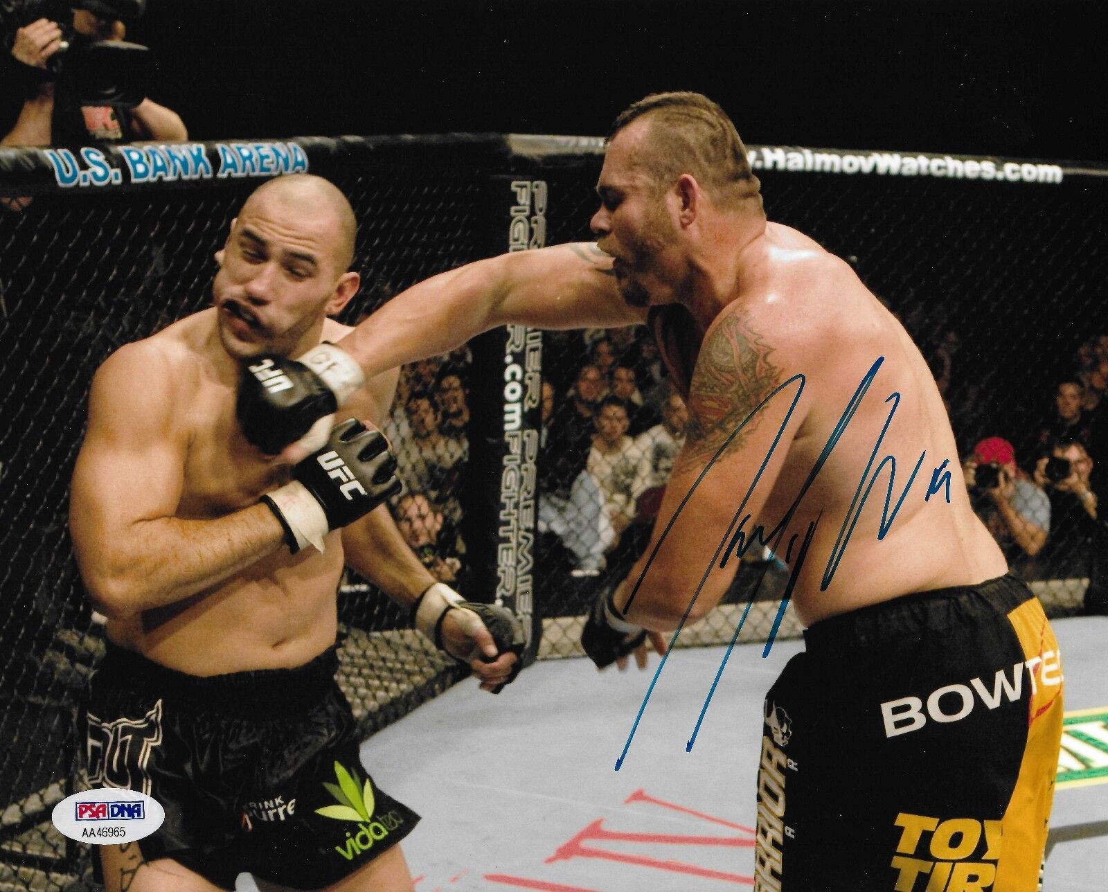 Tim Sylvia Signed UFC 77 8x10 Photo Poster painting PSA/DNA COA 2007 Picture v Brandon Vera Auto