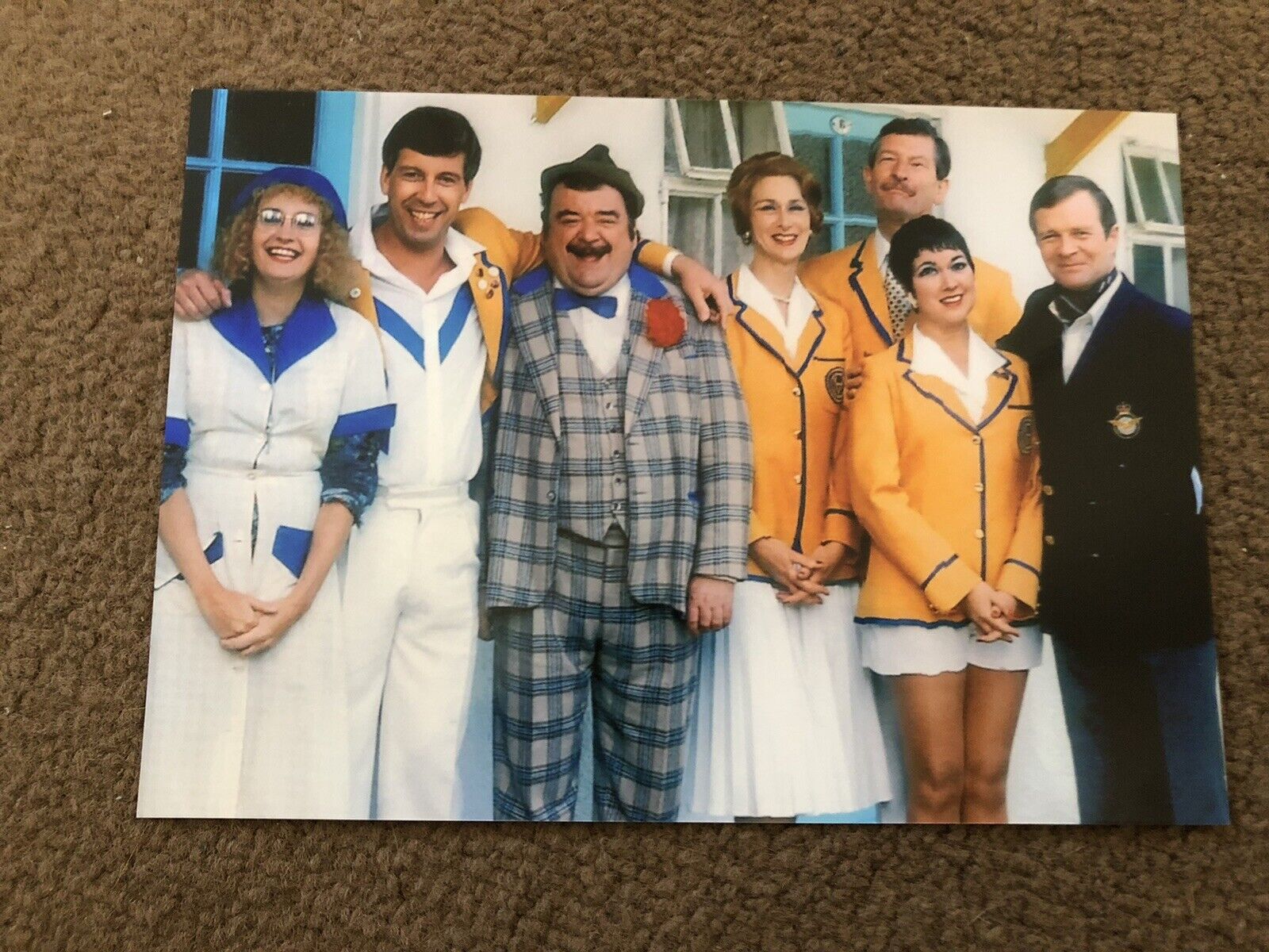 HI DE HI- UNSIGNED Photo Poster painting- 7x5”