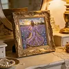 Robe am&eacute;thyste de champ lavande dame kits de peinture en diamant partiel DIY en forme sp&eacute;ciale pour adultes d&eacute;butants d&eacute;coration int&eacute;rieure peintures diamants 11,81 x 11,81 pouces
