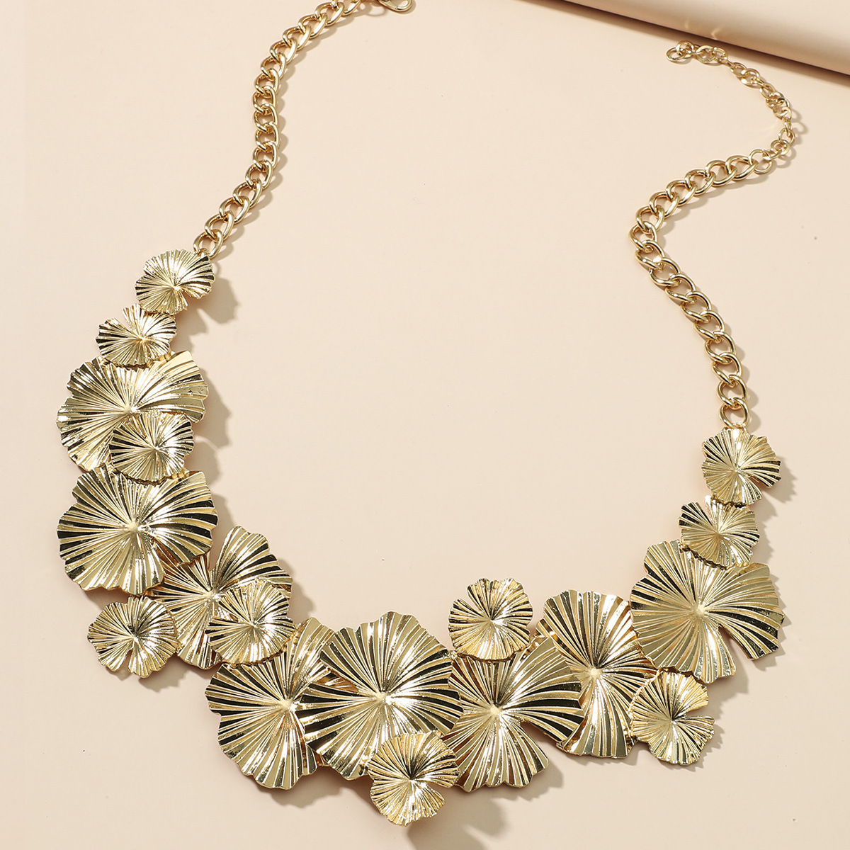 Fashion Leaf String Necklace