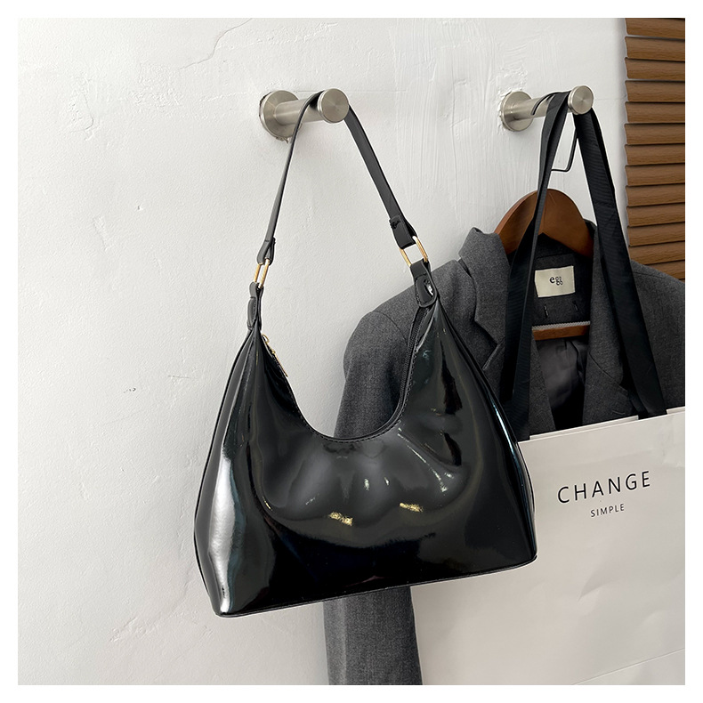 Mature Women Casual Shoulder Bag Patent Leather Fashionable Handbag