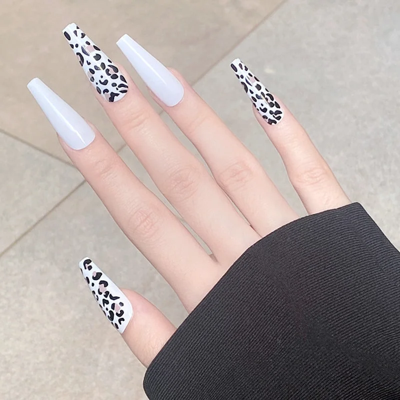 24pcs/set Acrylic Fake Nails Full Cover False Nail Art Tips 10 Sizes Fashion Designs With Nail Adhesive Sticker Coffin Nails-Nail Inspo