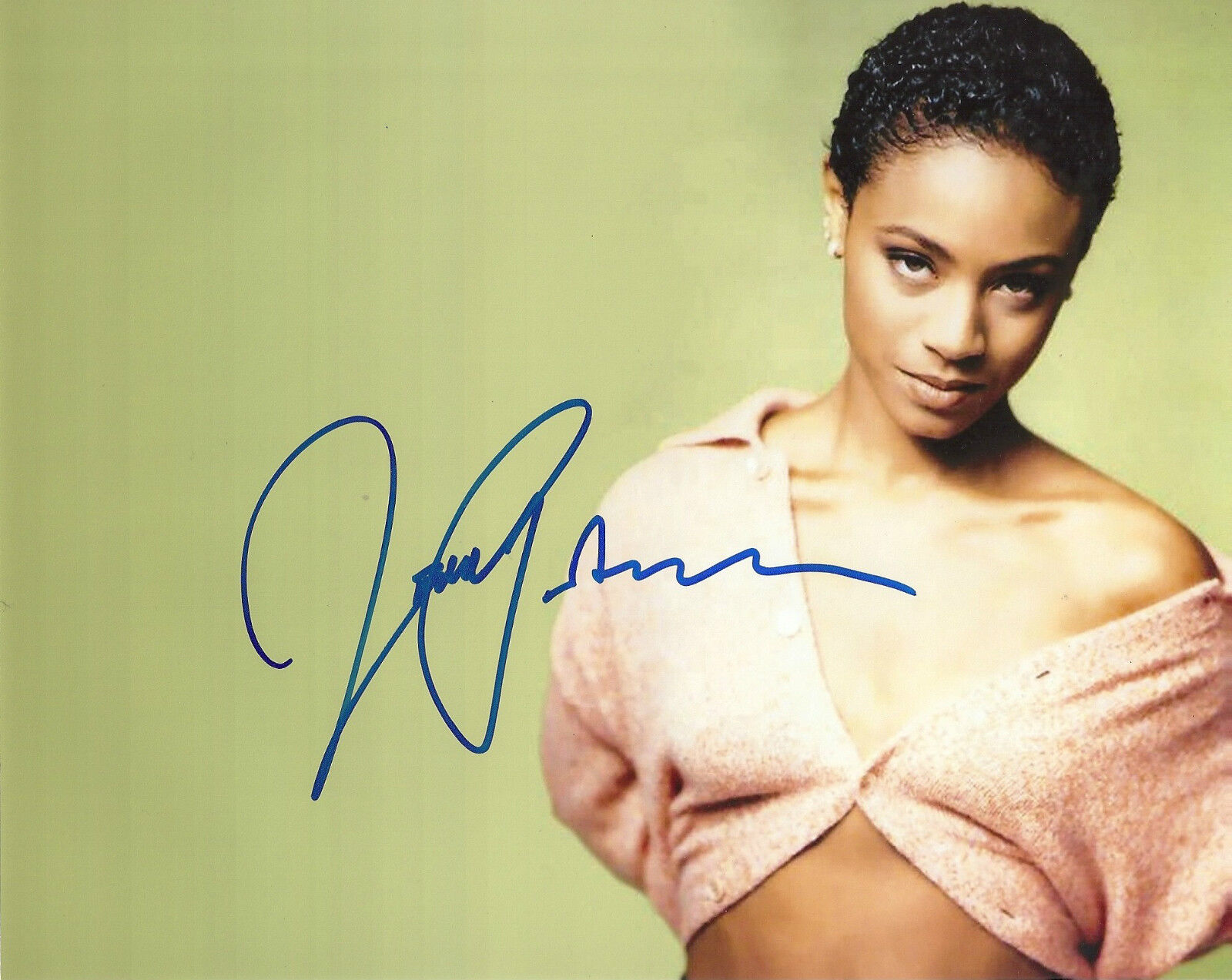 JADA PINKETT SMITH 'THE MATRIX' SIGNED 8X10 PICTURE