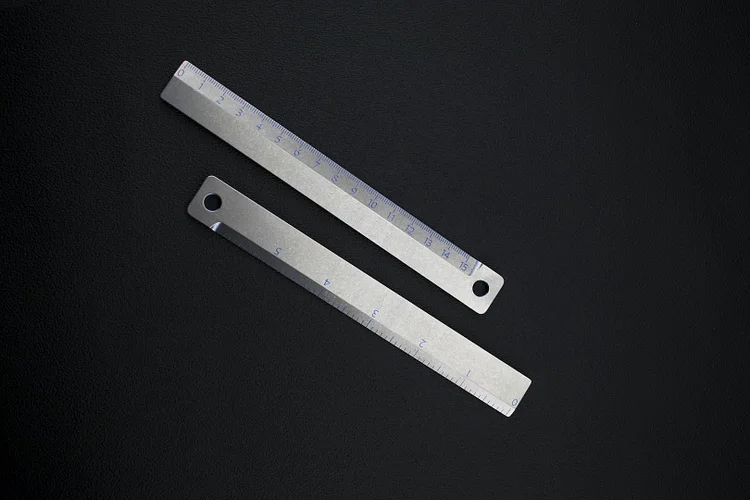 TRP017 Two-sided Ti Ruler