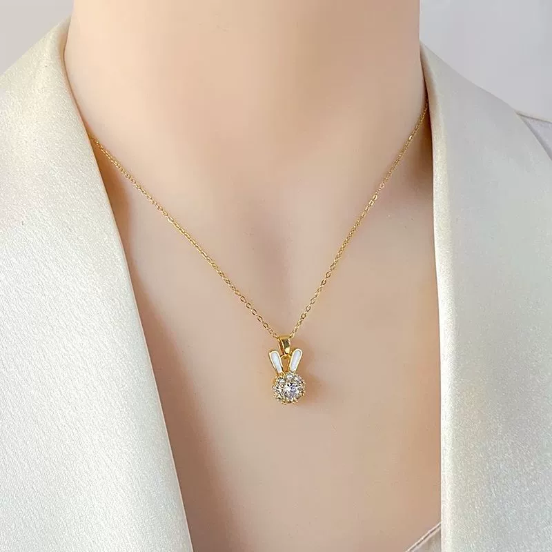 Rabbit Zirconia Gold-Plated Necklace (Swivel)