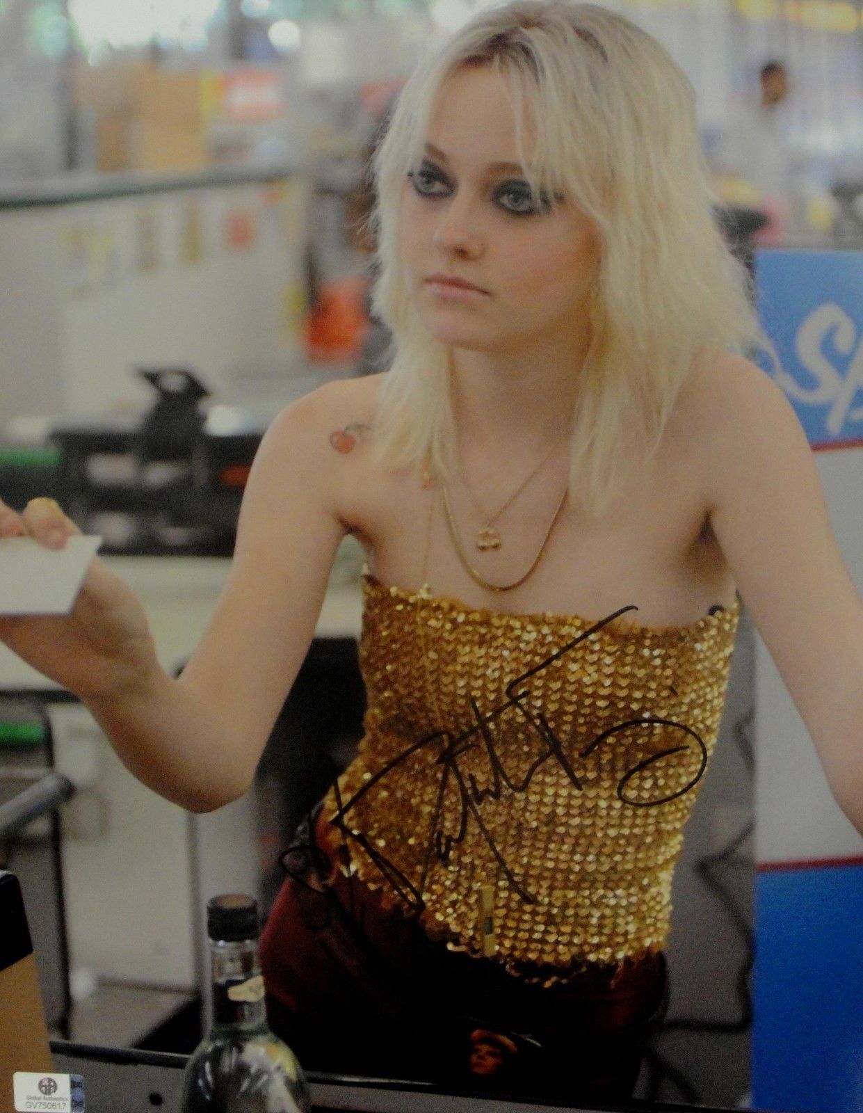 Dakota Fanning Hand Signed Autographed 11x14 Photo Poster painting Sexy Runaways JSA U16241