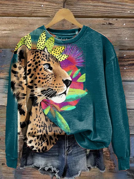 Women's Animal Print Long Sleeve Crewneck Sweatshirt