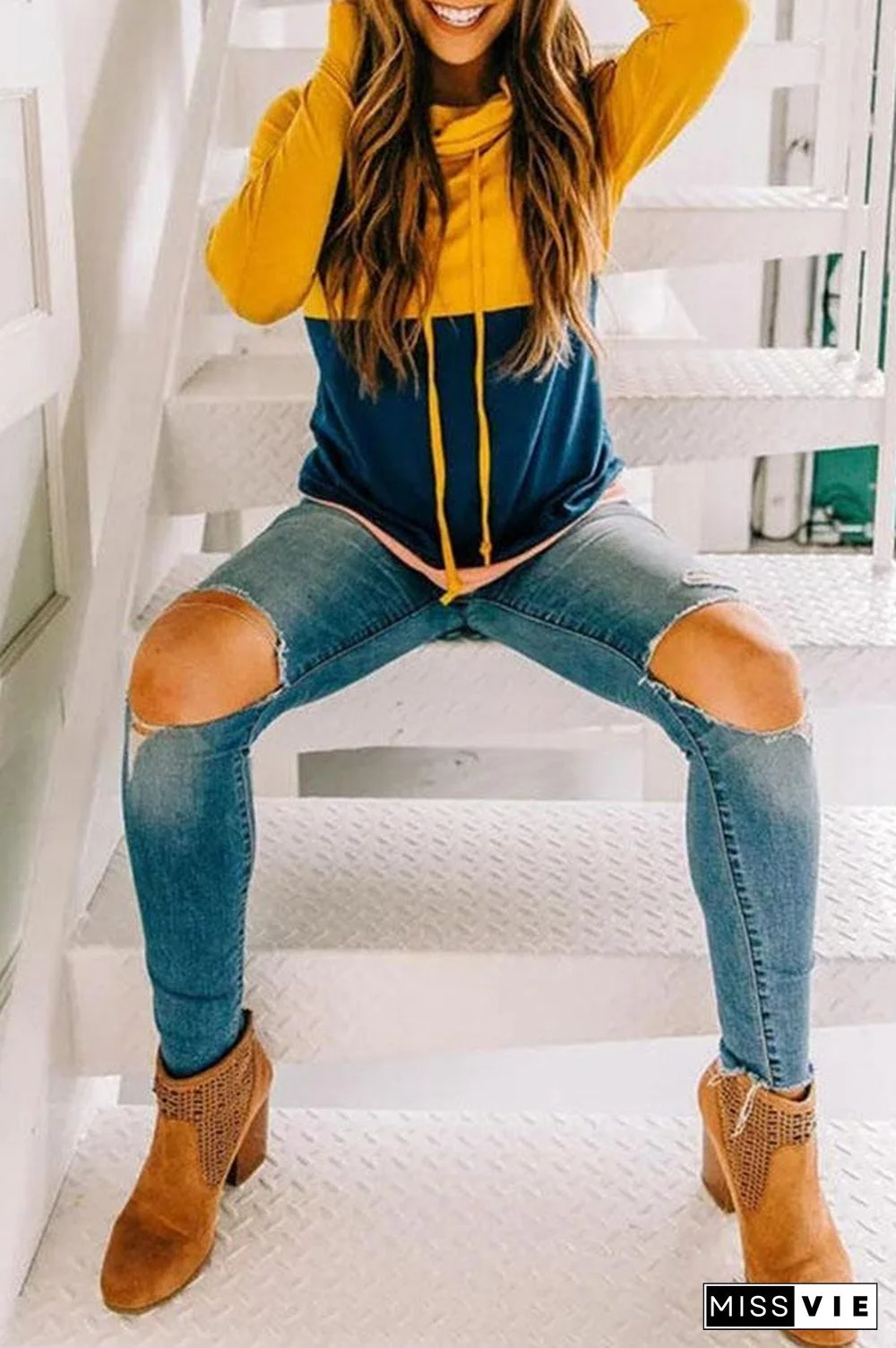 Long Sleeve Color Block Hooded Sweatshirt P13301