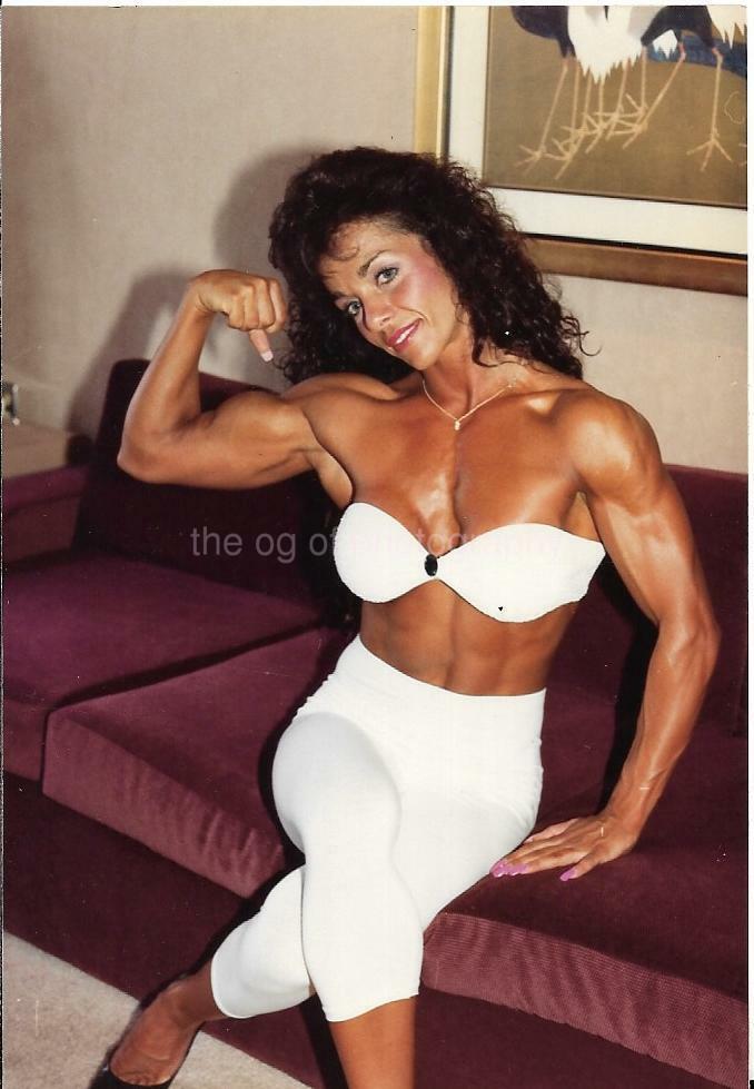 MUSCLE GIRL 80's 90's FOUND Photo Poster painting Color VERY PRETTY WOMAN Original EN 18 4 K