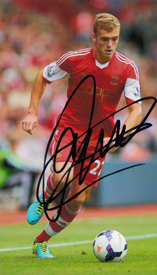 SOUTHAMPTON HAND SIGNED CALUM CHAMBERS 6X4 Photo Poster painting 10.