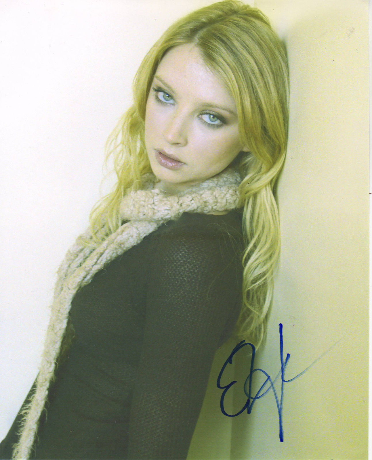 ELISABETH HARNOIS AUTOGRAPH SIGNED PP Photo Poster painting POSTER 7