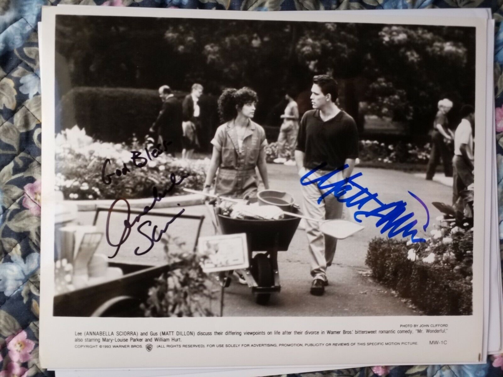 MATT DILLON & ANNABELLA SCIORRA Signed AUTOGRAPH 8 x 10 Photo Poster painting