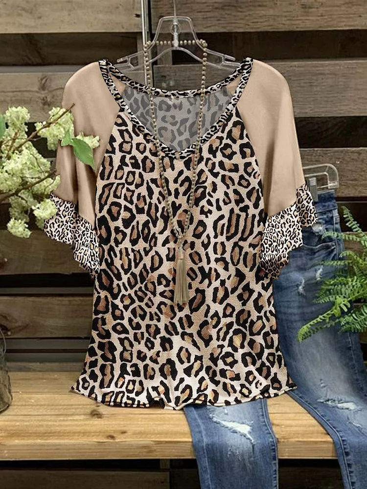 Women Leopard Print V-neck Top