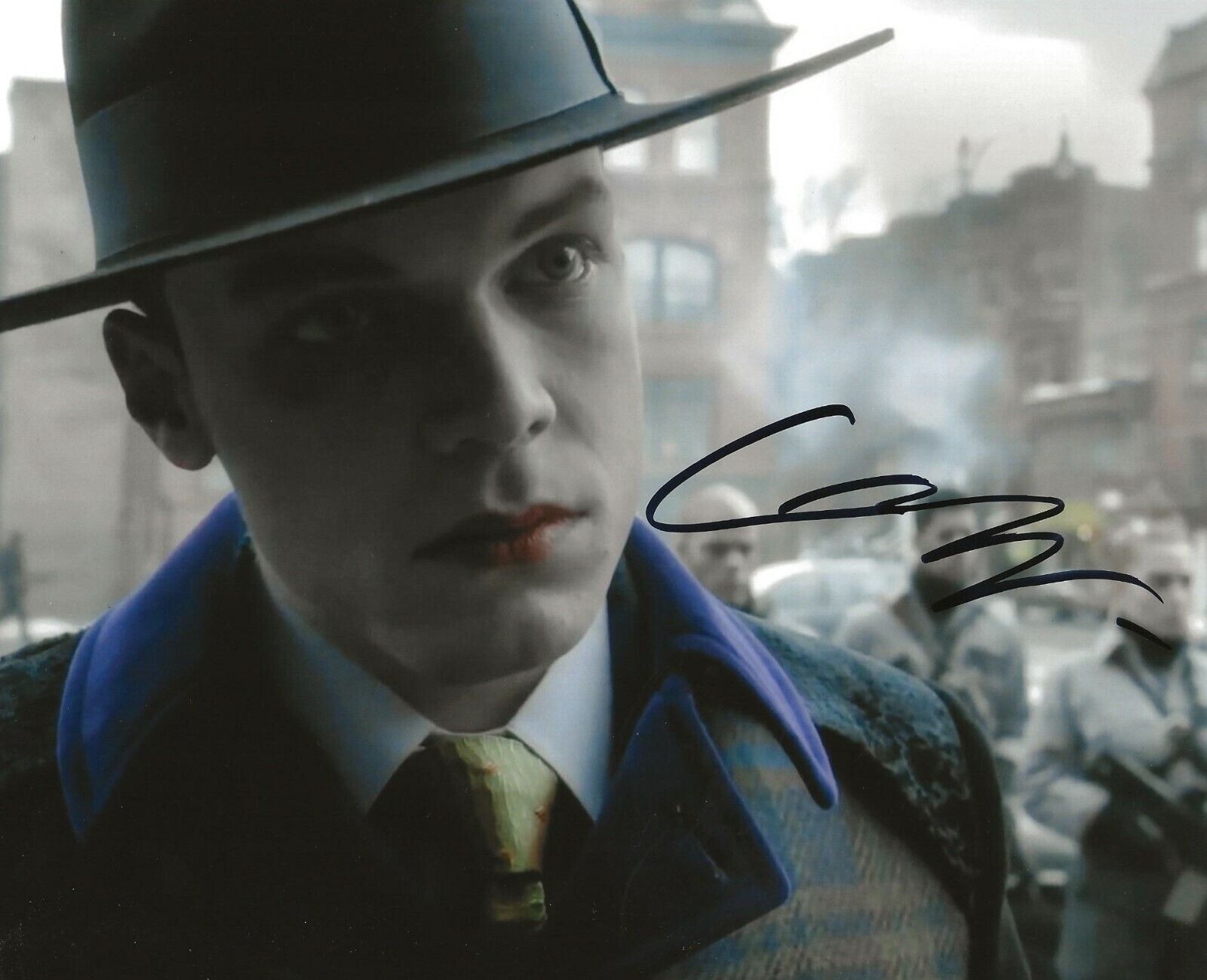 Cameron Monaghan signed Gotham 8x10 Photo Poster painting Jerome Valeska The Joker Proof 10
