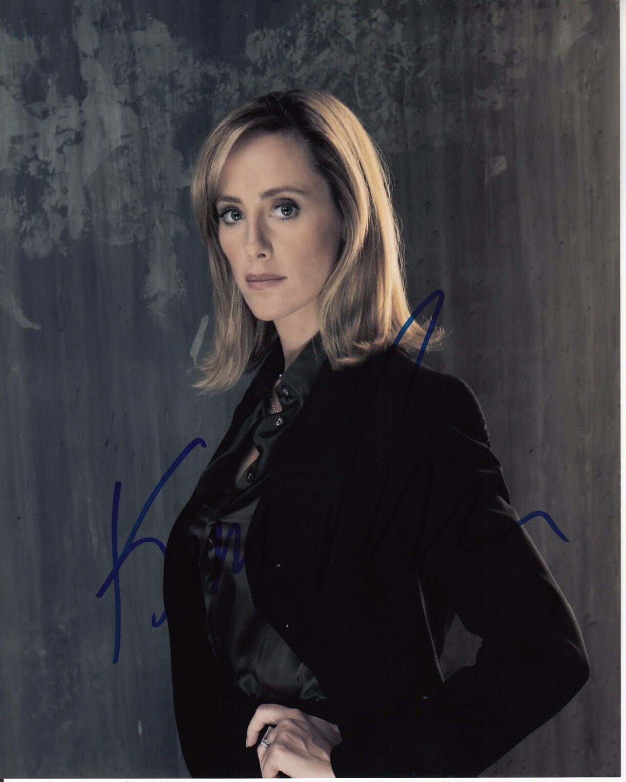 KIM RAVER hand-signed BEAUTIFUL 8x10 COLOR CLOSEUP PORTRAIT w/ uacc rd coa '24'