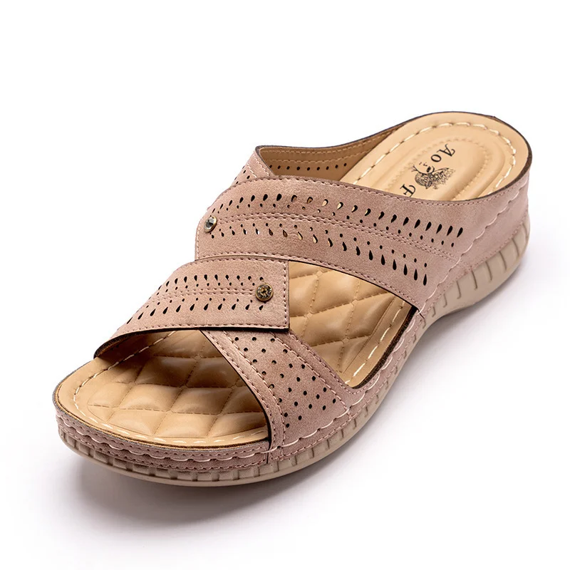 Yyvonne New Cool Drag Female Explosion Slope With Lady Large-Size Slippers Mother Shoes Roman Style Comfortable