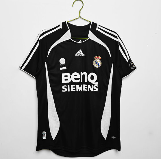 Retro 2006-07 Real Madrid Third Away Football Shirt